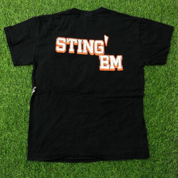 Black ‘We Are Advance’ Hornet ‘Sting Em’ Graphic Tee - Picture 2 of 4